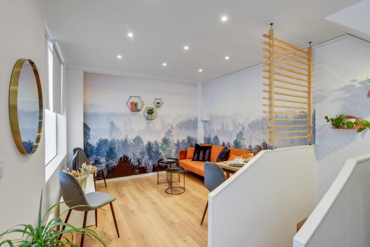 Well Decorated One Bedroom Aprtment In Heat Of Paris, Short Walk To Palais Garnier , Appartement Parijs